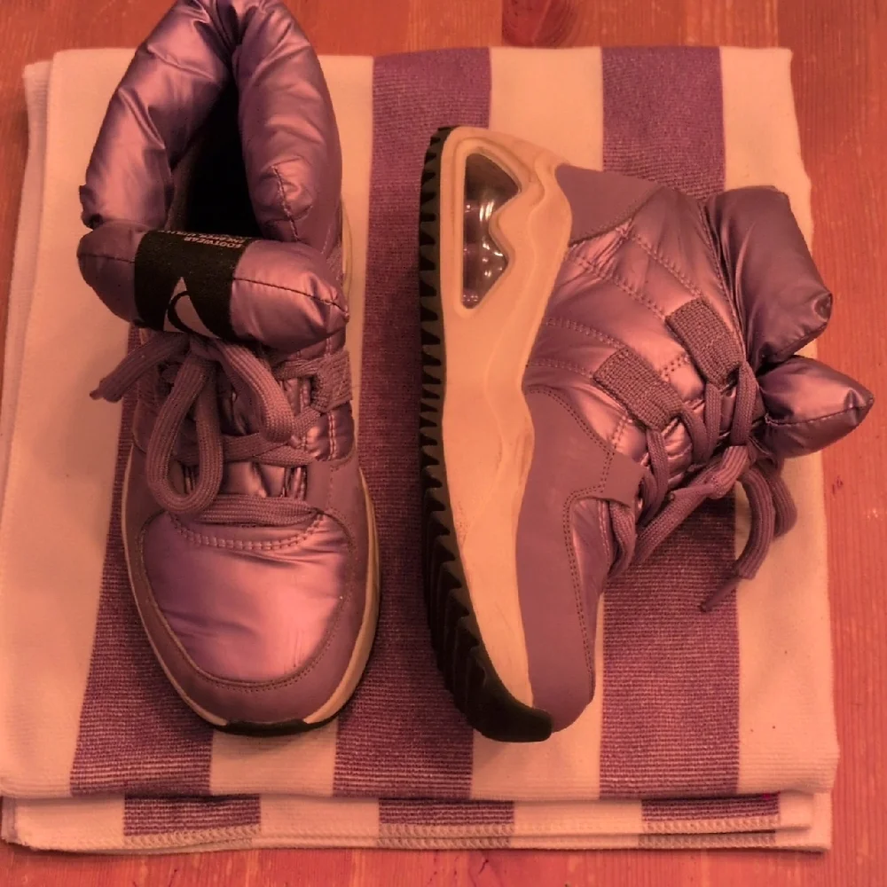 Skechers Shiny Purple Kids Boots, Sz Big Girls 6.5